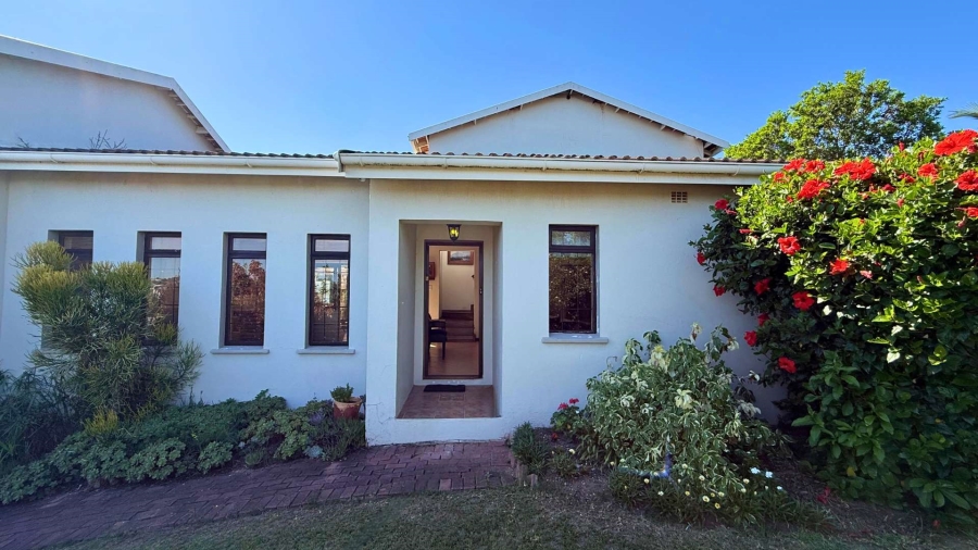 5 Bedroom Property for Sale in Kenton On Sea Eastern Cape